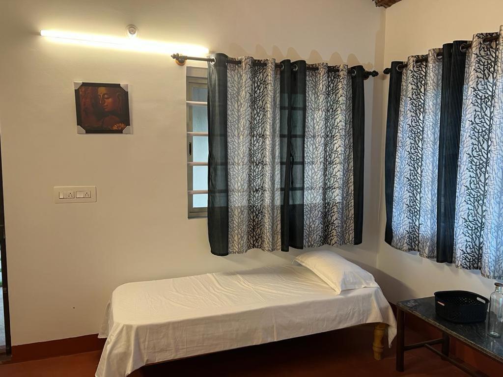 Darshan'S Home Stay Мадикери Экстерьер фото