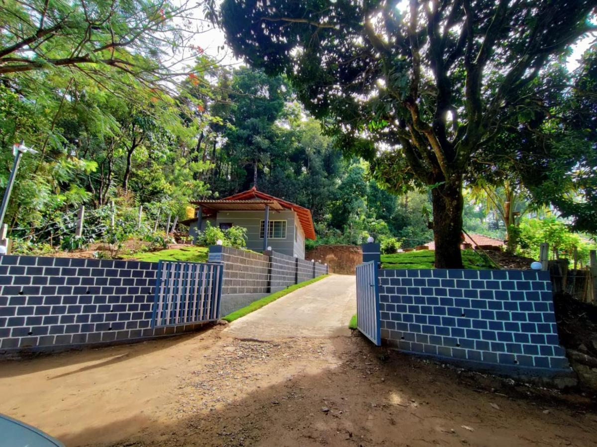 Darshan'S Home Stay Мадикери Экстерьер фото
