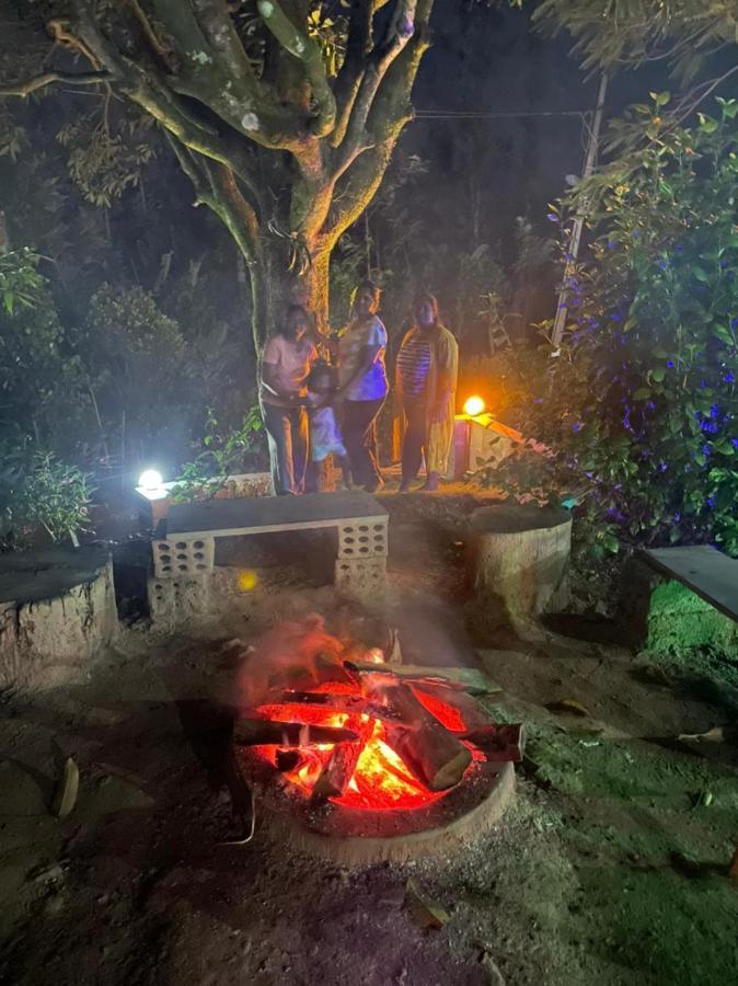 Darshan'S Home Stay Мадикери Экстерьер фото