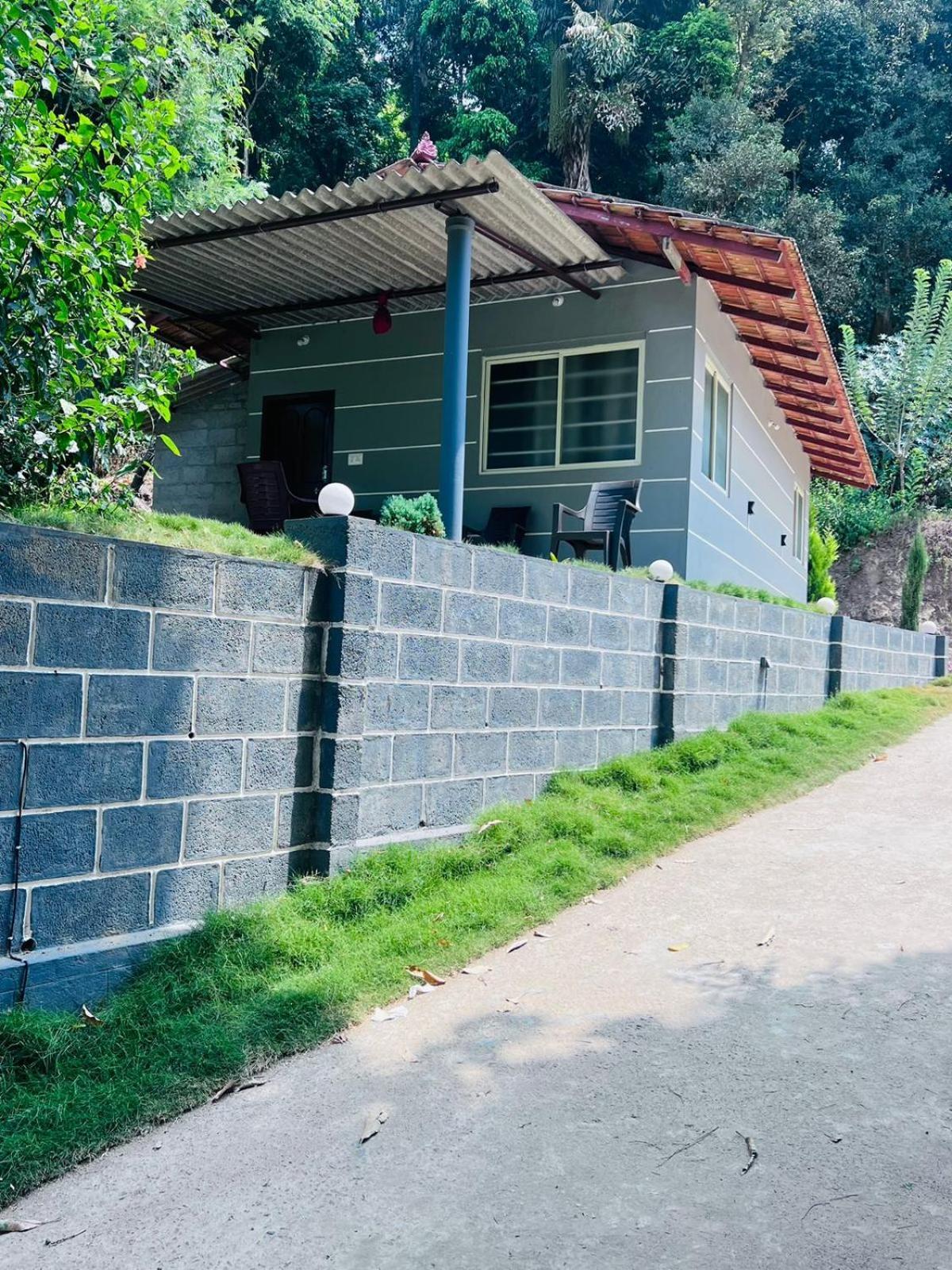 Darshan'S Home Stay Мадикери Экстерьер фото